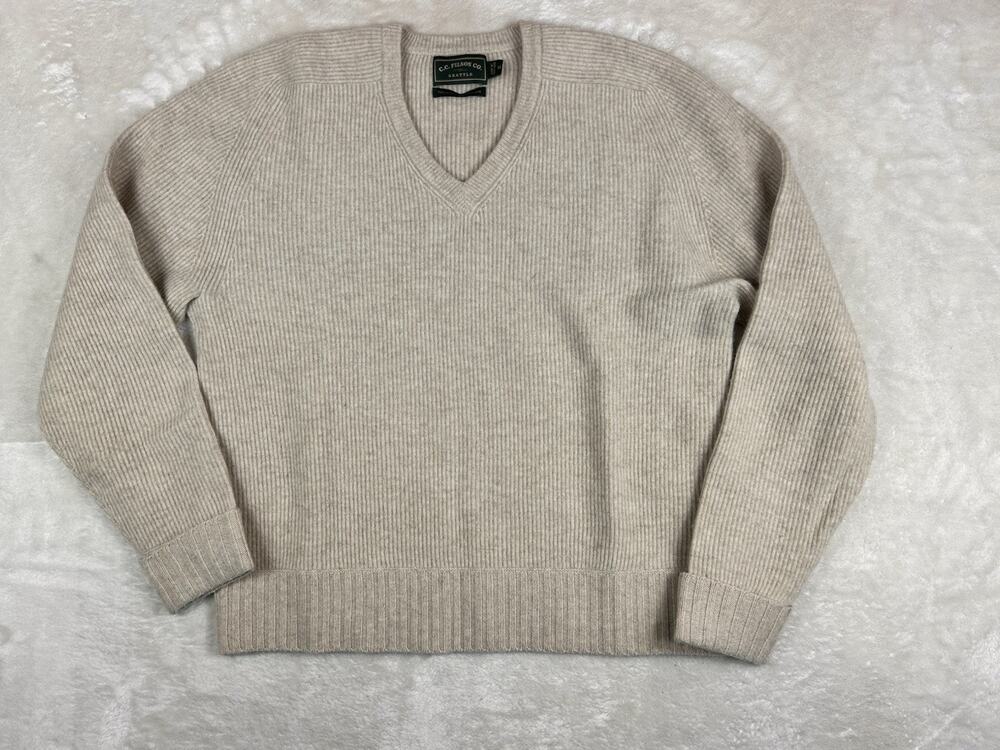 C.C. Filson Co Seattle V Neck Sweater Mens M Ivory 70% Wool 30% Cashmere Ribbed